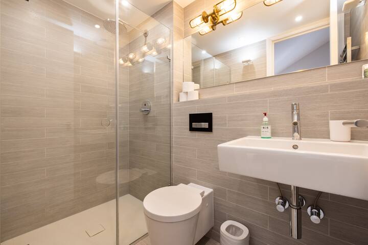 Luxury Apartment Golborne Rd