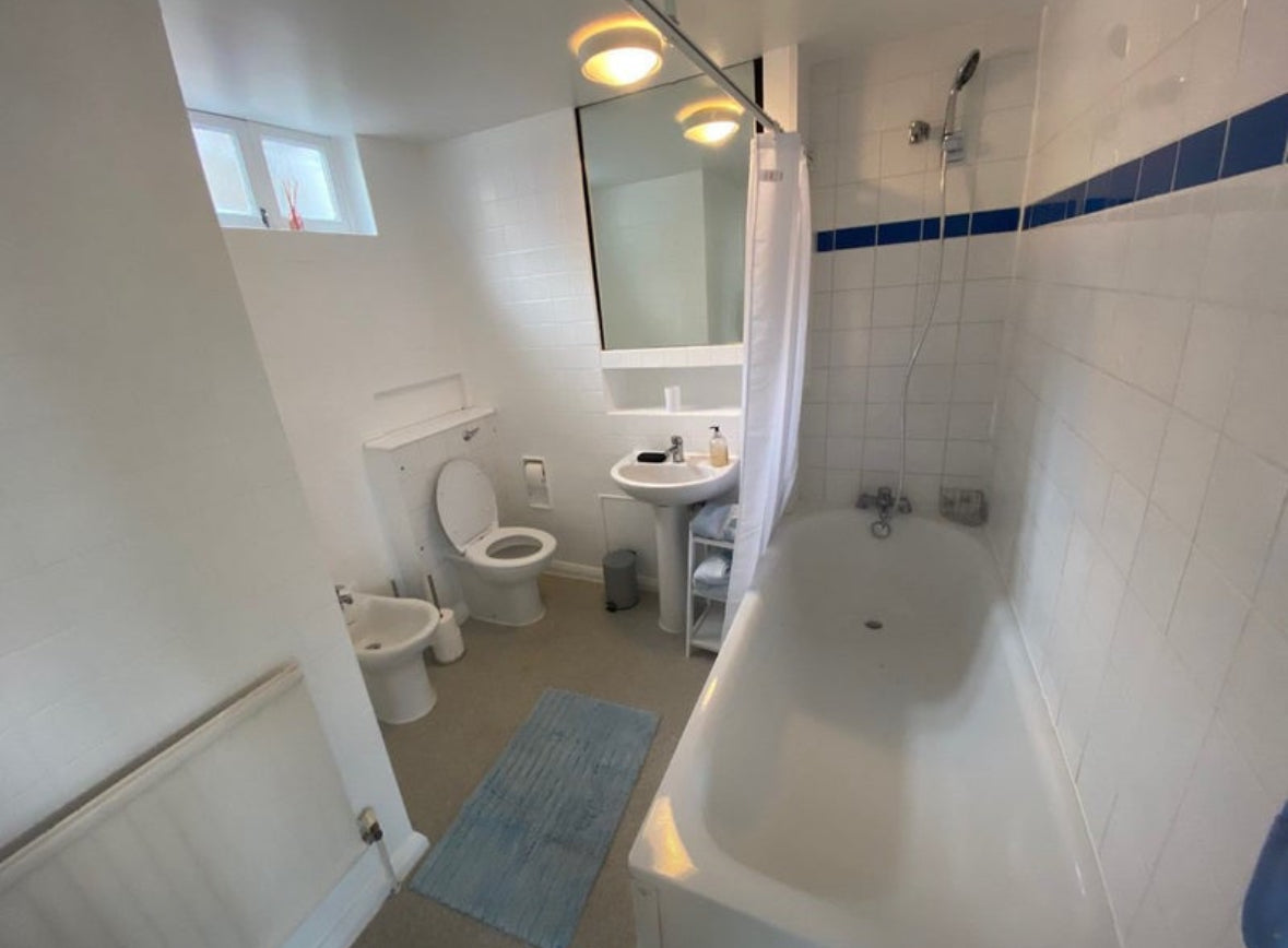 En Suite Bedroom - Marylebone -
Includes Bills